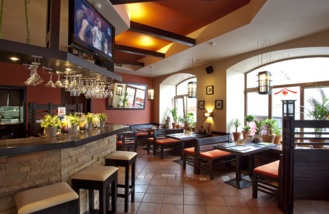 Якитория на Островского