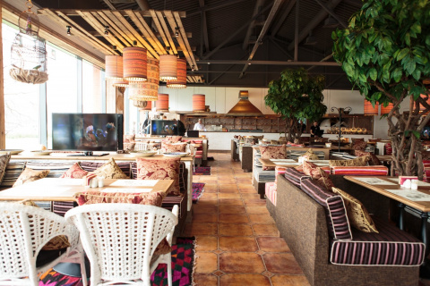 Бахрома на Проспекте Славы