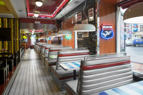 Две Палочки на Проспекте Большевиков