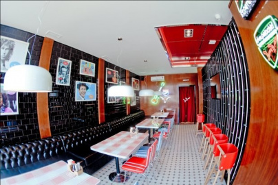 Две Палочки на Дыбенко