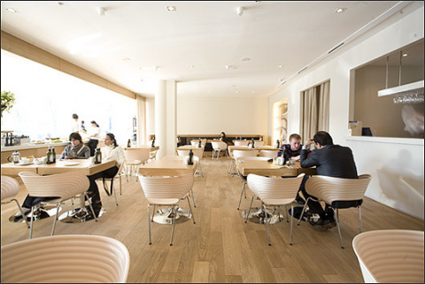 Корреас на Большой Грузинской