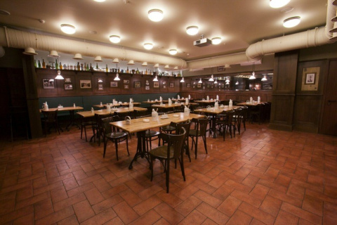 Пилзнер на Озерковской набережной