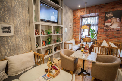 Трын-Трава на Малой Конюшенной