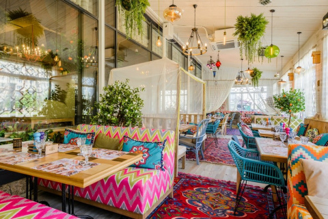 Чайхана Чабрец на метро Политехническая