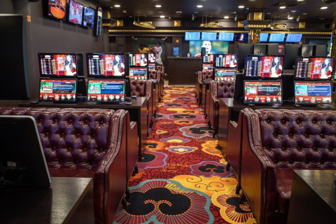 МАТЧ ПОИНТ на метро Арбатская