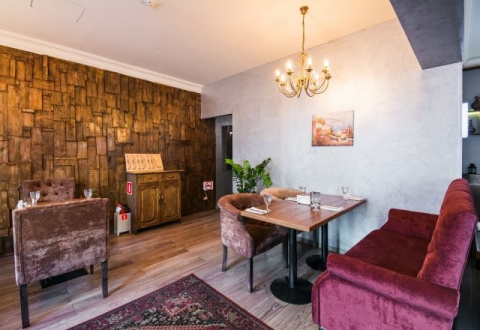 Кафе ЭZO на метро Охотный ряд