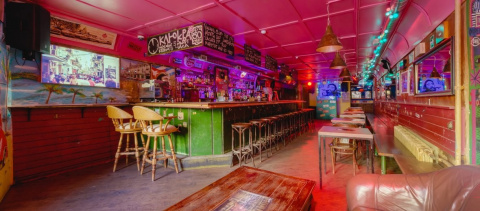 Клуб Фидель на метро Гостиный двор