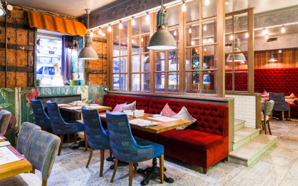 Кафе ChaChaПури на метро Маяковская 