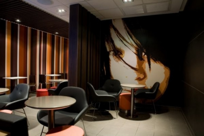 Ресторан быстрого обслуживания Макдоналдс в ТЦ Глобал Сити