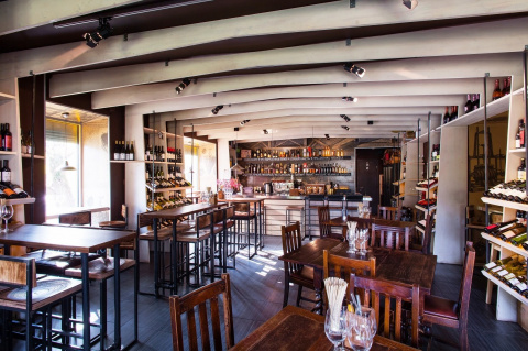 Бар-магазин Винный базар на Комсомольском проспекте