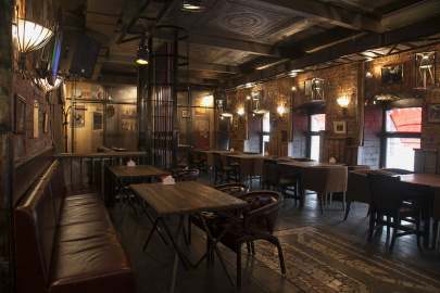 Бар Mr Help and Friends