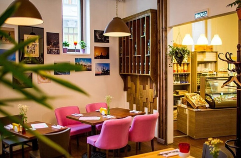 Кафе Corner Cafe&Kitchen на Композиторской улице