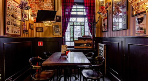 Паб Радио Ирландия на Адмиралтейском проспекте, 8