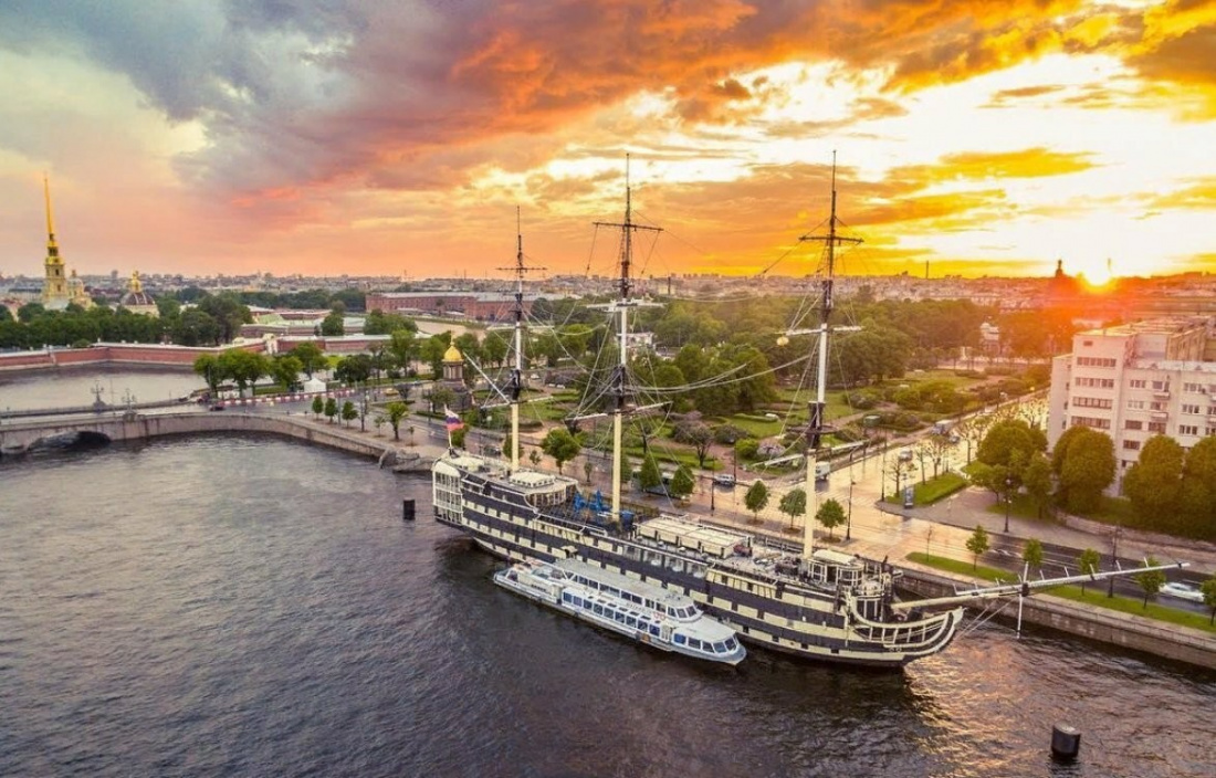 Васильевский остров Санкт Петербург Фрегат Россия