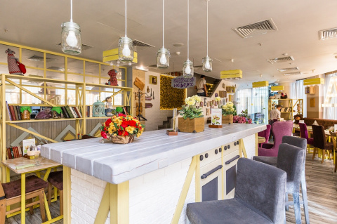 Семейное кафе Андерсон на Маршала Бирюзова