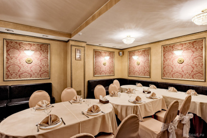 Бар-ресторан Лео на метро Пионерская