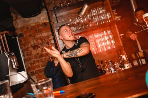 Бар PRAVDA lounge