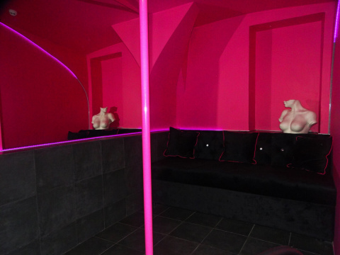 Ночной клуб Velvet Touch