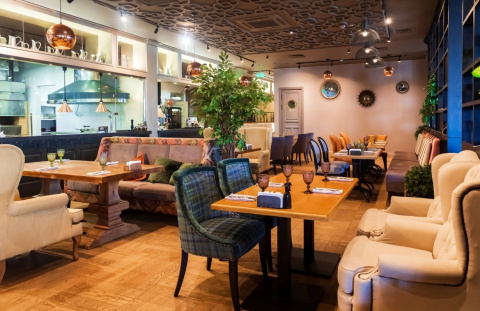 Ресторан-караоке Долина5165 на метро Крымская