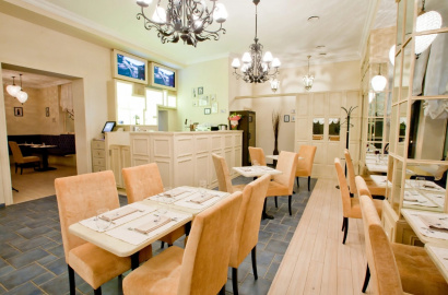 Blanc de blancs cafe