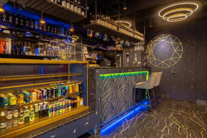 Moon Eclipse Cafe Lounge Bar