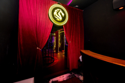 Стриптиз-клуб Senator