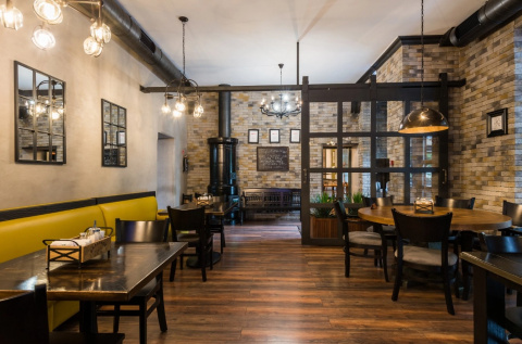 Кафе Илларион на улице Косыгина