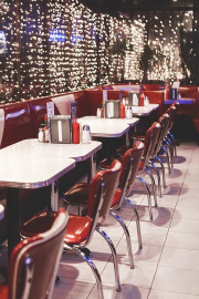 Ресторан Starlite Diner на метро Октябрьская